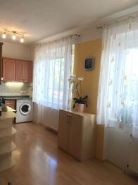 Prodej bytu 3+1 v osobním vlastnictví 74 m², Hodonice