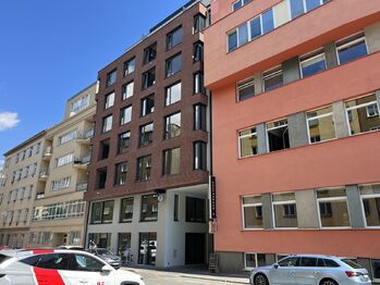 Prodej bytu 3+kk v osobním vlastnictví 79 m², Praha 9 - Libeň