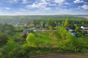 pozemek z dronu - Prodej pozemku 1009 m², Skorkov