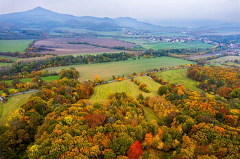 Prodej pozemku 48868 m², Velemín