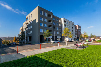 Pronájem bytu 2+kk v osobním vlastnictví 59 m², Praha 4 - Modřany