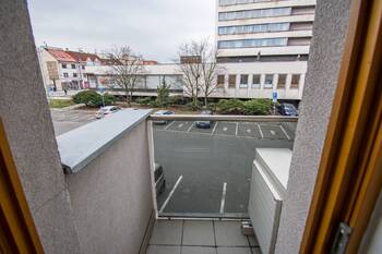 balkón - Pronájem bytu 3+kk v osobním vlastnictví 105 m², Hradec Králové