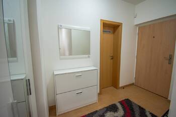 cstupní chodba - Pronájem bytu 3+kk v osobním vlastnictví 105 m², Hradec Králové