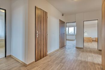 Předsíň - Pronájem bytu 4+kk v osobním vlastnictví 143 m², Praha 5 - Slivenec