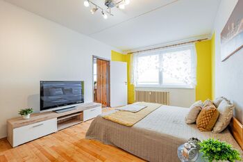 Obývací pokoj. - Prodej bytu 3+1 v osobním vlastnictví 73 m², Tábor