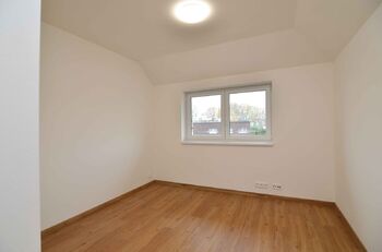 Prodej bytu 3+1 v osobním vlastnictví 104 m², Úhonice