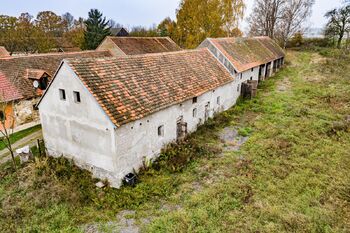 Prodej jiných prostor 900 m², Mišovice