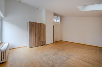 Prodej domu 385 m², Praha 4 - Kamýk