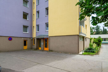 Prodej bytu 1+1 v osobním vlastnictví 26 m², Děčín