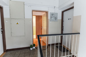 Prodej bytu 2+1 v osobním vlastnictví 53 m², Praha 9 - Hloubětín