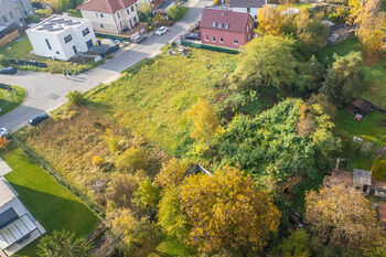 Prodej pozemku 1248 m², Chýně