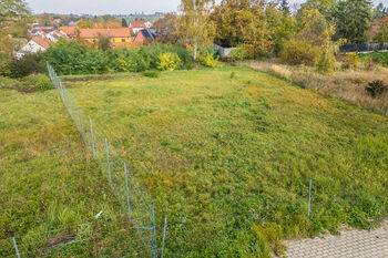 Prodej pozemku 1248 m², Chýně