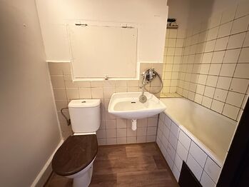 Pronájem bytu 1+kk v osobním vlastnictví 23 m², Praha 8 - Kobylisy