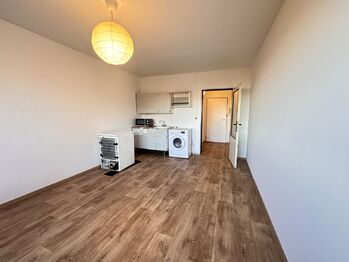 Pronájem bytu 1+kk v osobním vlastnictví 23 m², Praha 8 - Kobylisy