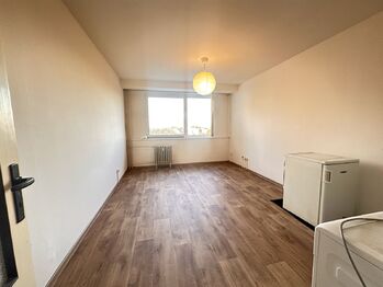 Pronájem bytu 1+kk v osobním vlastnictví 23 m², Praha 8 - Kobylisy