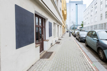 Prodej obchodních prostor 47 m², Praha 7 - Holešovice