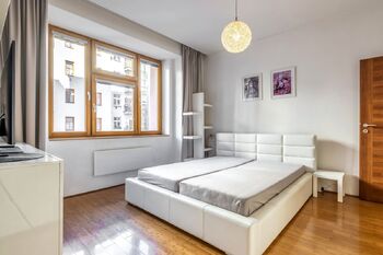 Ložnice - Prodej bytu 2+kk v osobním vlastnictví 48 m², Praha 3 - Žižkov