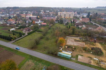 Prodej pozemku 2039 m², Hoštka