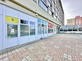 Prodej obchodních prostor 288 m², Kladno