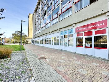 Prodej obchodních prostor 288 m², Kladno