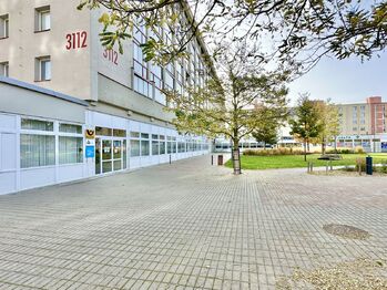 Prodej obchodních prostor 288 m², Kladno