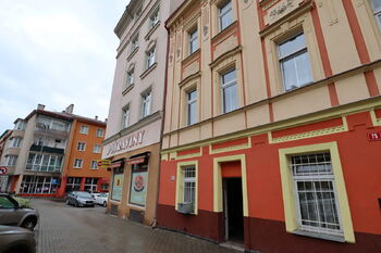 Pronájem obchodních prostor 235 m², Karlovy Vary