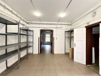 Prodej obchodních prostor 235 m², Karlovy Vary