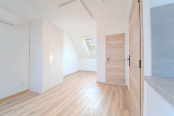 Pronájem bytu 1+kk v osobním vlastnictví 27 m², Kolín