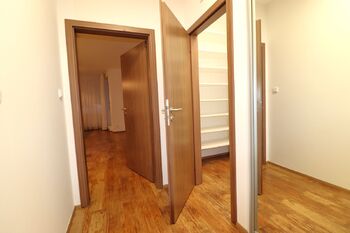 Pronájem bytu 2+kk v osobním vlastnictví 59 m², Praha 10 - Dolní Měcholupy