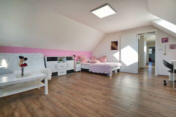 Prodej domu 193 m², Praha 9 - Hostavice