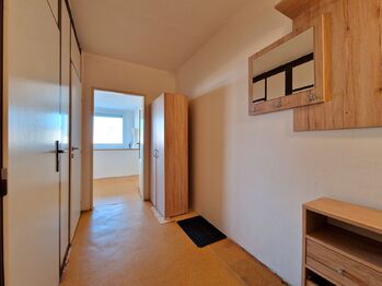 Prodej bytu 1+kk v osobním vlastnictví 42 m², Praha 4 - Chodov