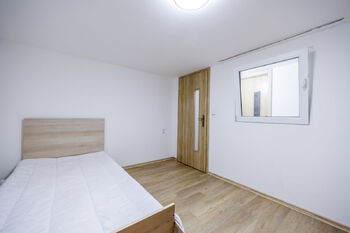 Pronájem bytu 4+kk v osobním vlastnictví 82 m², Praha 4 - Modřany