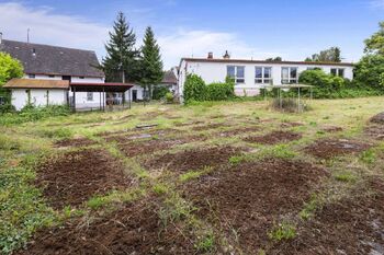 Prodej výrobních prostor 10670 m², Týnec nad Labem