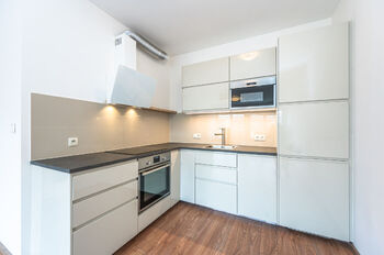 Pronájem bytu 2+kk v osobním vlastnictví 54 m², Praha 6 - Dejvice