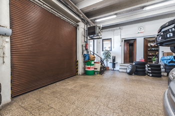 Prodej domu 550 m², Praha 9 - Hloubětín
