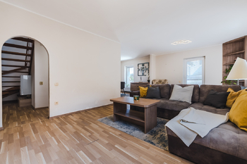 Prodej domu 550 m², Praha 9 - Hloubětín
