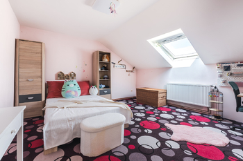 Prodej domu 550 m², Praha 9 - Hloubětín