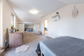 Prodej domu 550 m², Praha 9 - Hloubětín