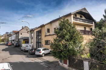 Prodej domu 550 m², Praha 9 - Hloubětín