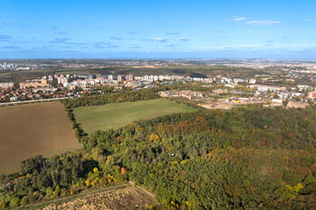 Prodej pozemku 17570 m², Praha 5 - Malá Chuchle