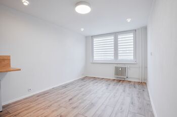 Pronájem bytu 2+kk v družstevním vlastnictví 43 m², Praha 10 - Horní Měcholupy