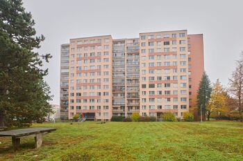 Pronájem bytu 2+kk v družstevním vlastnictví 43 m², Praha 10 - Horní Měcholupy