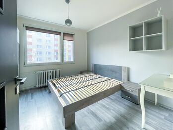 Ložnice - Pronájem bytu 3+1 v osobním vlastnictví 65 m², Most