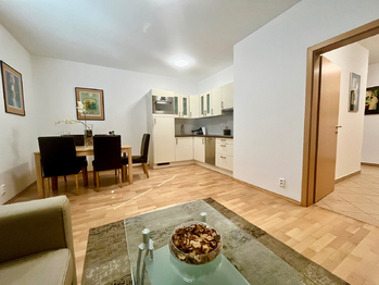 Pronájem bytu 3+kk v osobním vlastnictví 70 m², Praha 5 - Smíchov