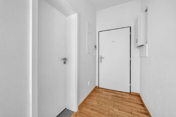 Prodej bytu 2+1 v osobním vlastnictví 55 m², Praha 5 - Smíchov