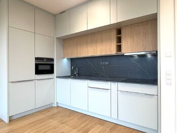 Pronájem bytu 2+kk v osobním vlastnictví 62 m², Praha 5 - Smíchov