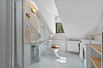 Prodej ubytovacího zařízení 610 m², Hřensko