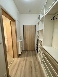 Pronájem bytu 1+kk v osobním vlastnictví 31 m², Brno