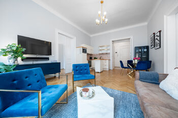 Prodej bytu 3+kk v osobním vlastnictví 74 m², Praha 8 - Karlín