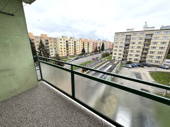 pohled z lodžie - Prodej bytu 3+1 v osobním vlastnictví 71 m², Přeštice